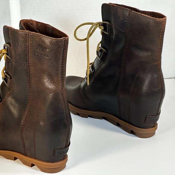 Women's size 10 Sorel Boots - Picture 15 of 16